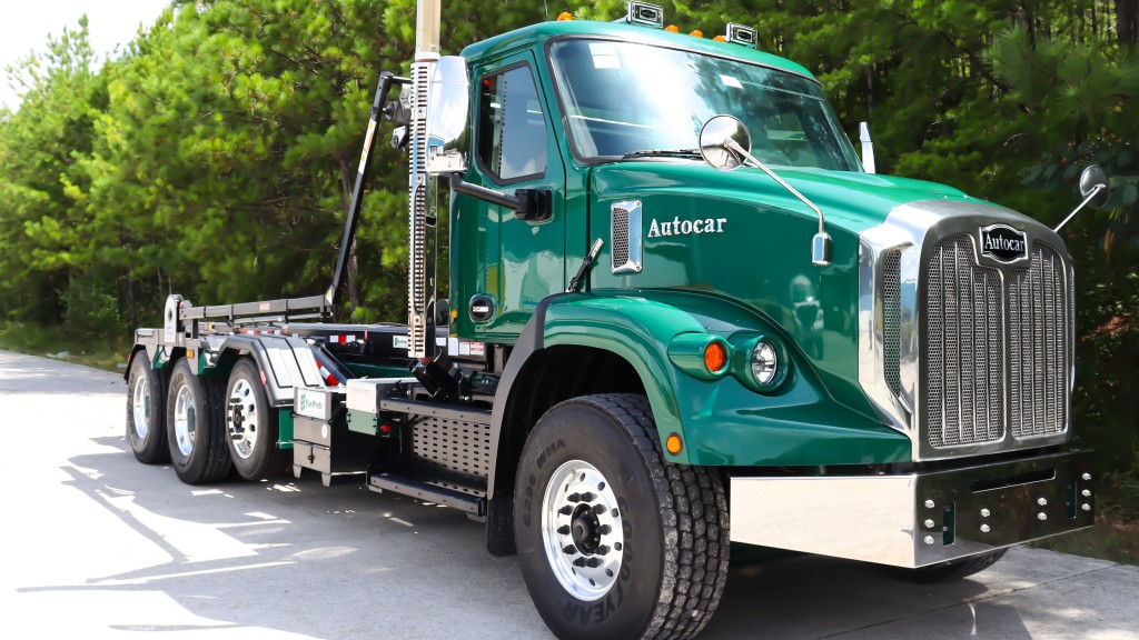 New Autocar  DC-64R refuse truck