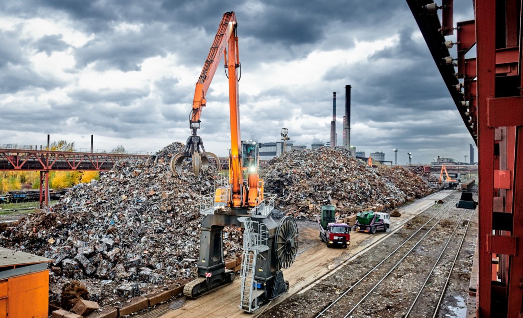 Sennebogen at Czech steel yard