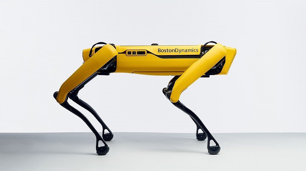 Boston Dynamics adds self-charging capabilities, robotic arm to Spot product line