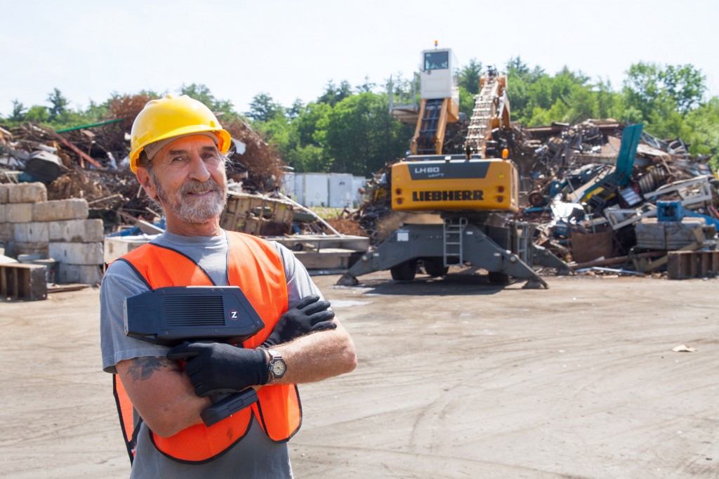 Sci-Aps LIBS Z-900 with recycler in the scrap yard