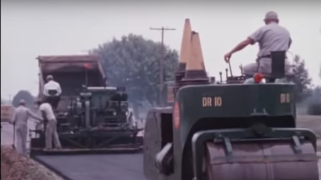 Watch: "Modern" paving techniques of the 1960s with a secret ingredient - asbestos
