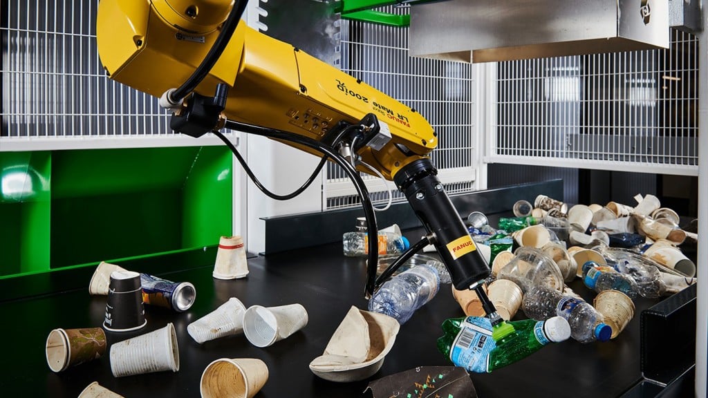 Recycleye AI-powered robotic waste-picking system at work