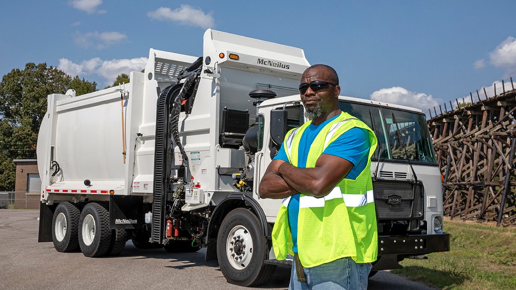 mcneilus waste truck technician