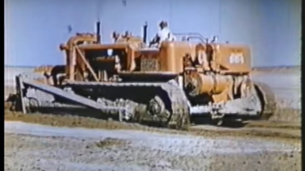 Watch: Big machines handle a big job on 1940s dam project