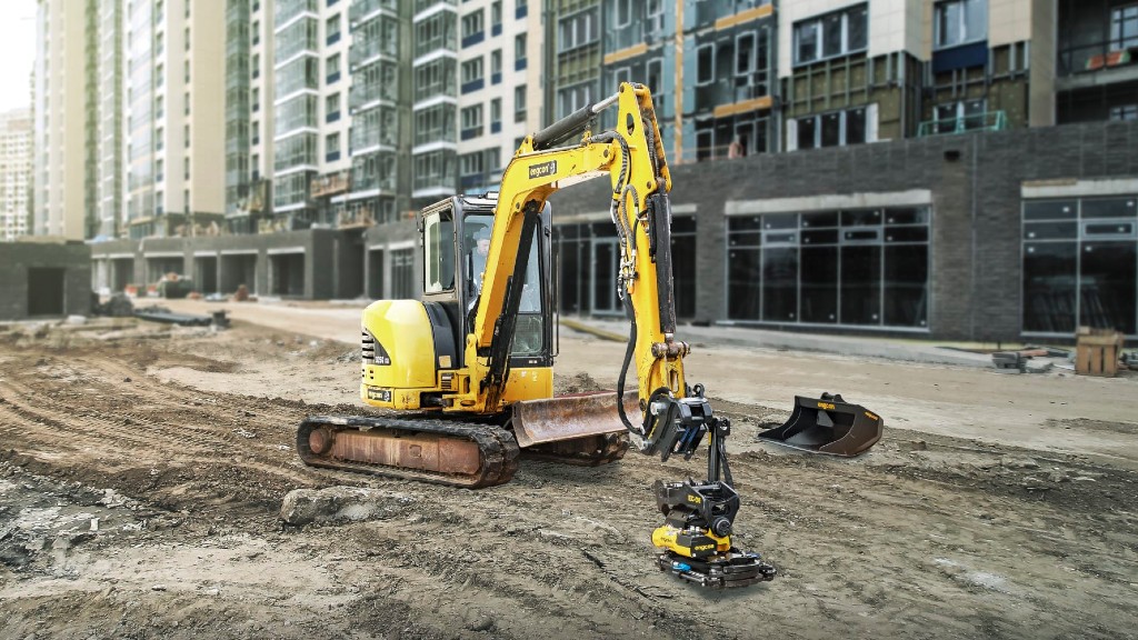 An excavator operator coupling with hydraulic tools