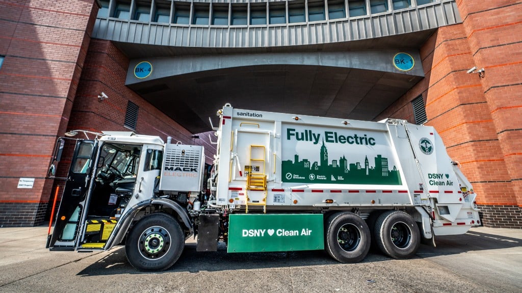 The Mack LR Electric on display