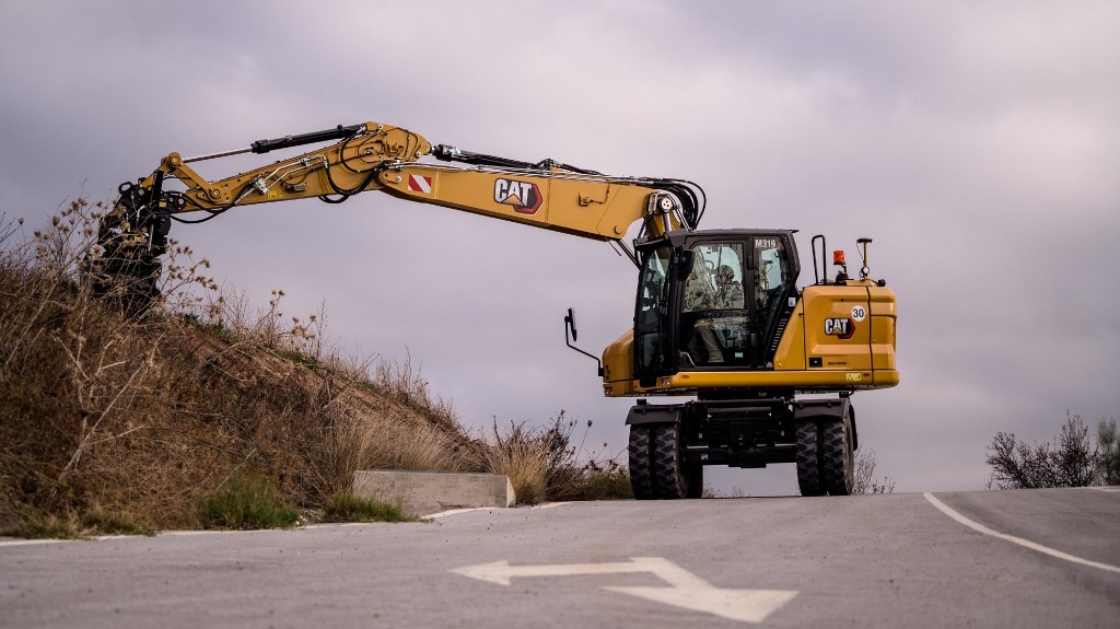 The new M319 wheeled excavator on a jobsite