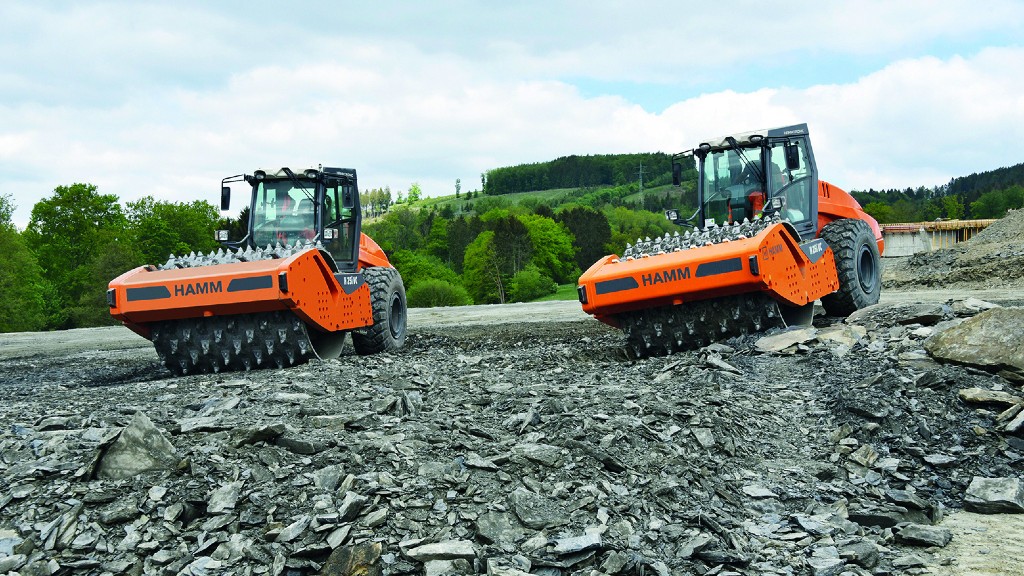 Two H 25i VC compactors on the job site