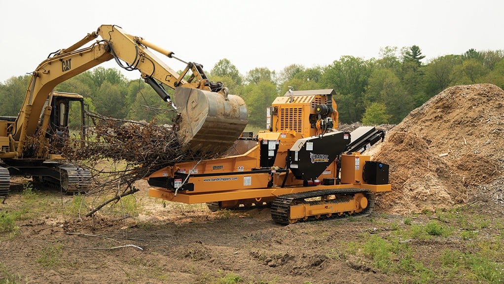 Bandit 1425 tracked horizontal grinder