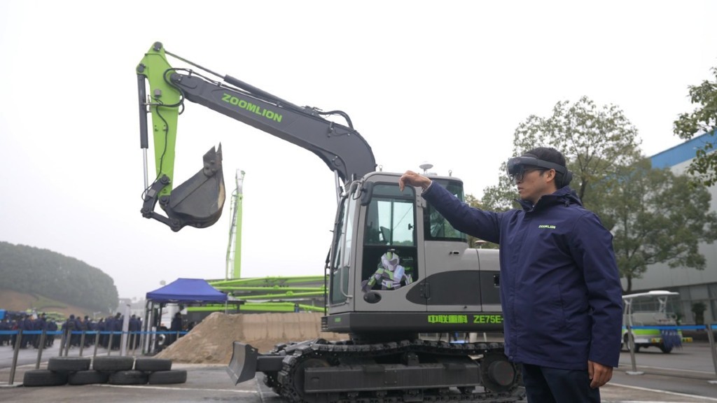 A Zoomlion excavator and operator