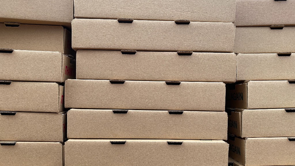 DS Smith shares pizza box recycling advice for Super Bowl weekend