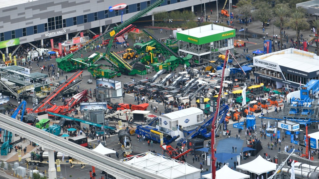 Manufacturers opererate outdoor exhibits at a trade show