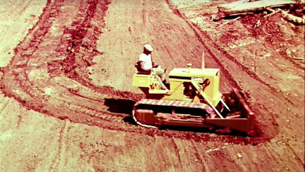 (VIDEO) Check out this 1960s introduction of the Case 310G crawler