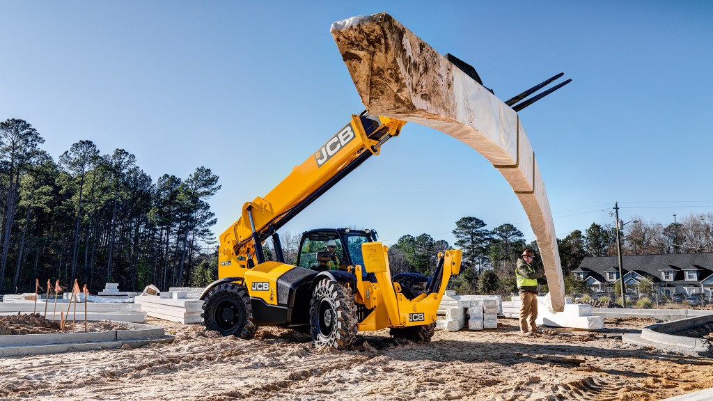 A JCB 510-56 telehandler