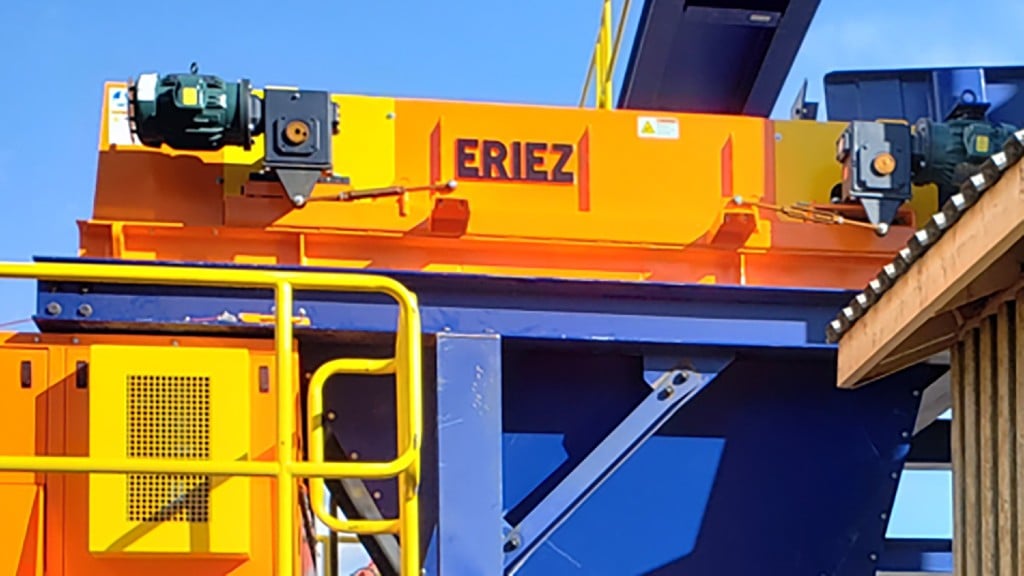 Eriez dynamic pulley separator separates entrapped steel and more from recycled materials