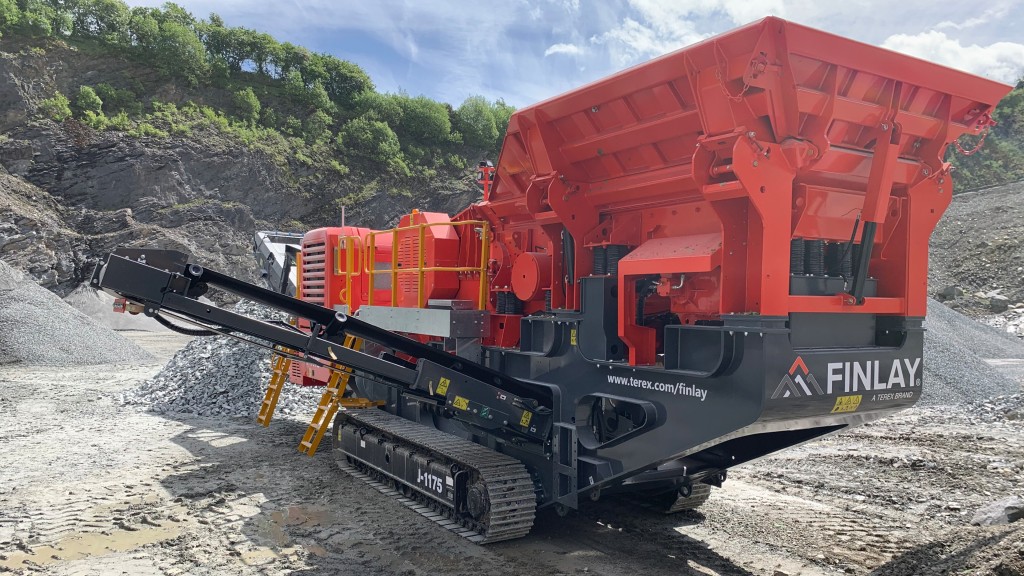 A jaw crusher crushes material on a job site