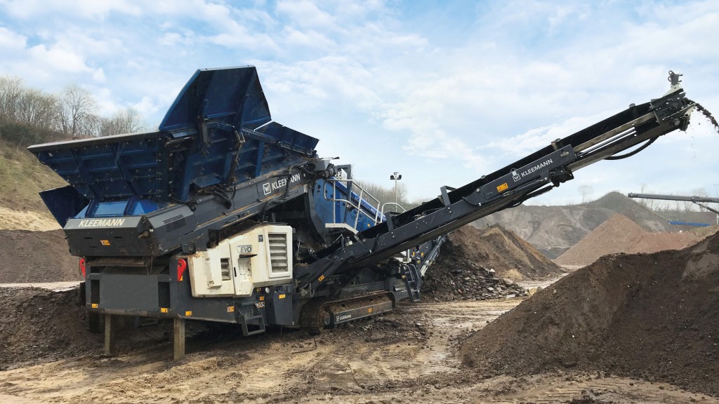 A mobile screen plant in a quarry