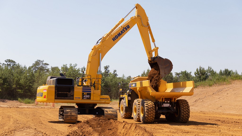 Productivity and efficiency from mass excavation to fine grading