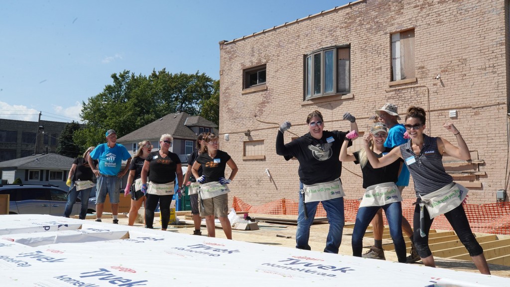 CASE volunteers help build affordable housing for single mothers in Wisconsin