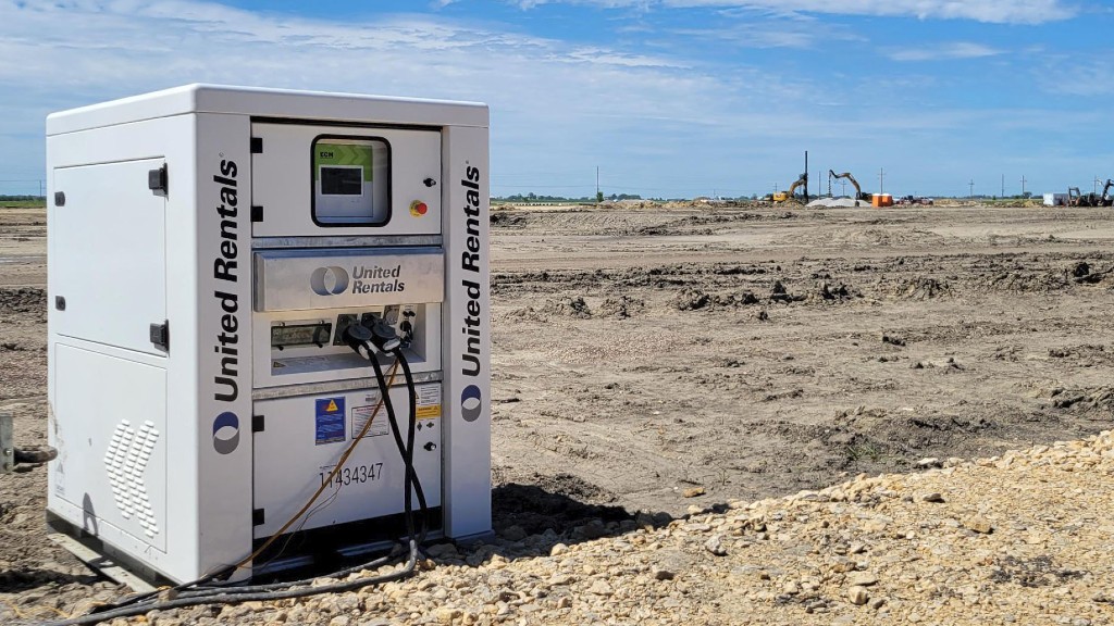 A battery energy storage system generates power on a dusty job site