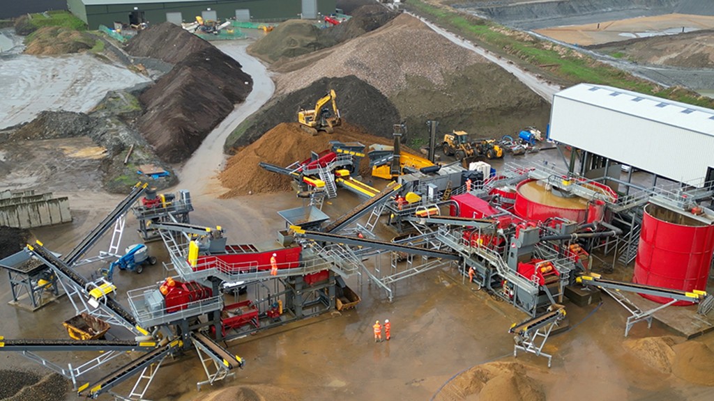 An overhead view of an aggregate operation