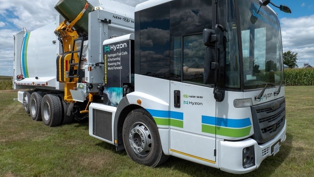 Hyzon and New Way's hydrogen fuel cell-powered refuse collection truck sets out for its North American trials.