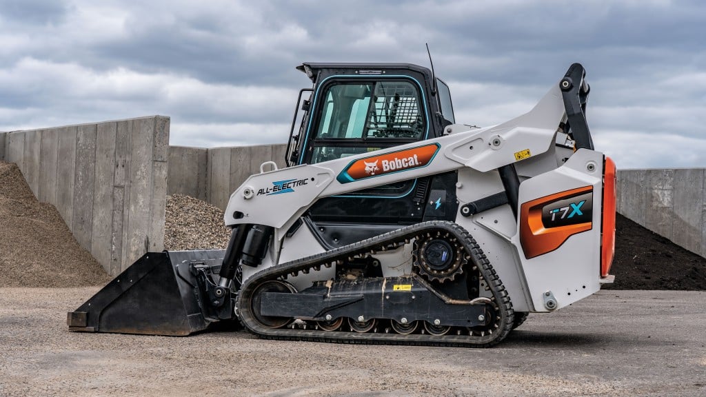 The Bobcat T7X electric compact track loader with bucket.