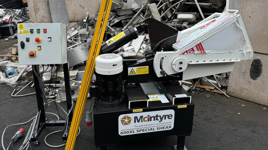 McIntyre introduces new alligator shear with light curtain emergency stop