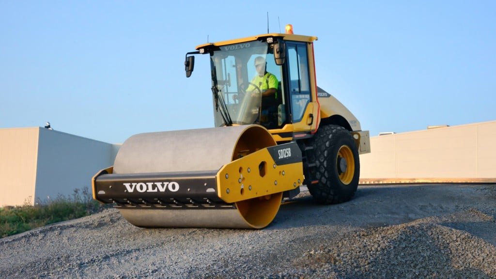 Volvo targets medium- to heavy-duty jobs with new soil compactor