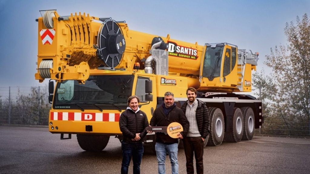 Ontario-based company DeSantis takes business to new heights with Liebherr crane purchase