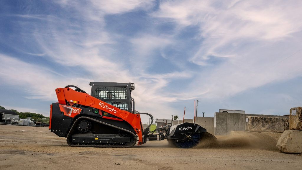 Celebrating 50 years in Canada: Kubota introduces three new machine models