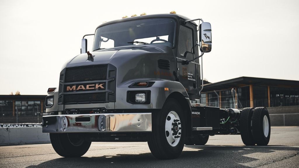 Mack to display battery-electric and CNG vehicles at WasteExpo 2025
