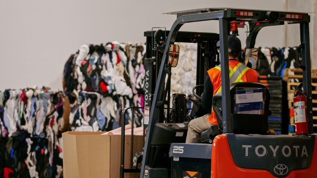 Grant supports Debrand’s efforts to improve recycling of plastic-based textiles