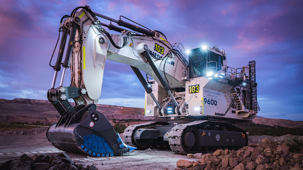 Liebherr to deliver fleet of mining excavators to Glencore’s Australian mines