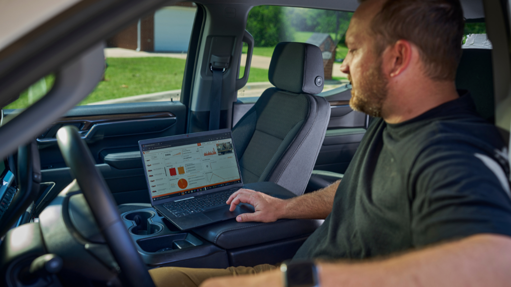 Ditch Witch Orange Intel gives underground contractors a clear view of operations Ditch Witch Orange Intel gives underground contractors a clear view of operations