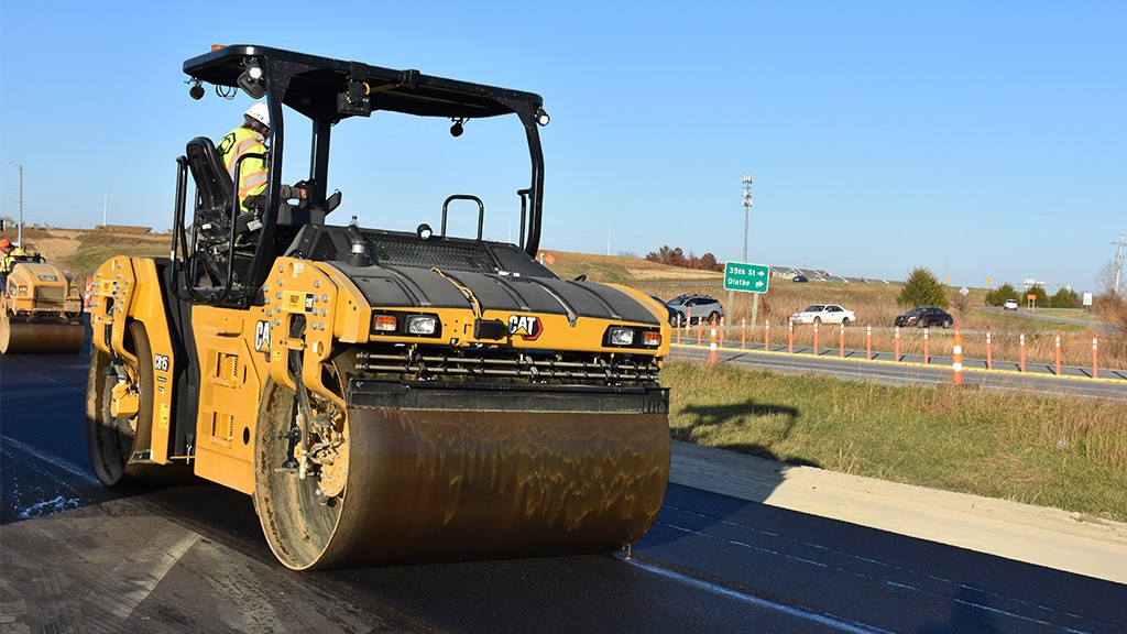 Cat paving updates include improved maintenance access on asphalt pavers