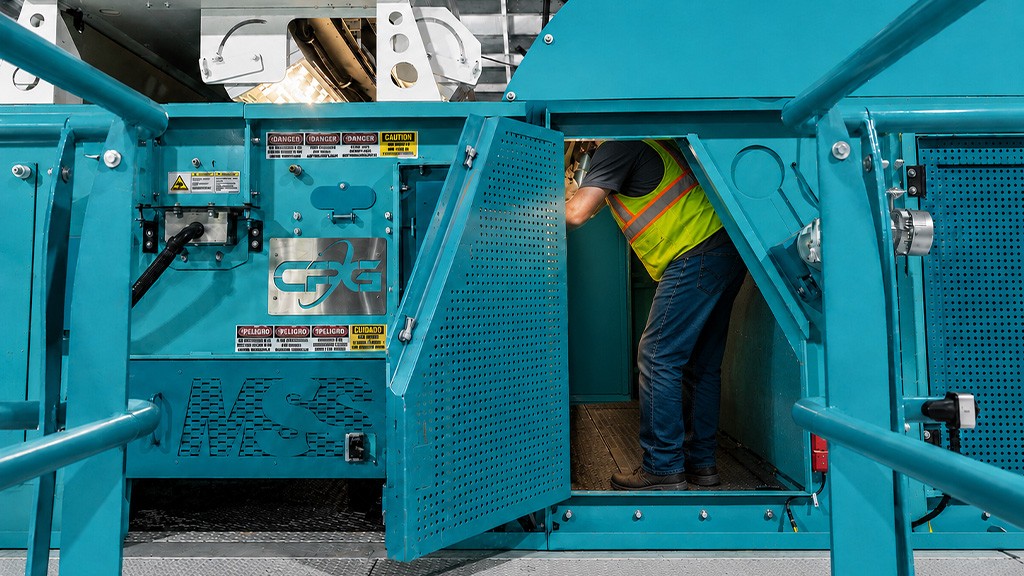 MSS simplifies maintenance for optical sorting machines with a redesigned hood MSS simplifies maintenance for optical sorting machines with a redesigned hood