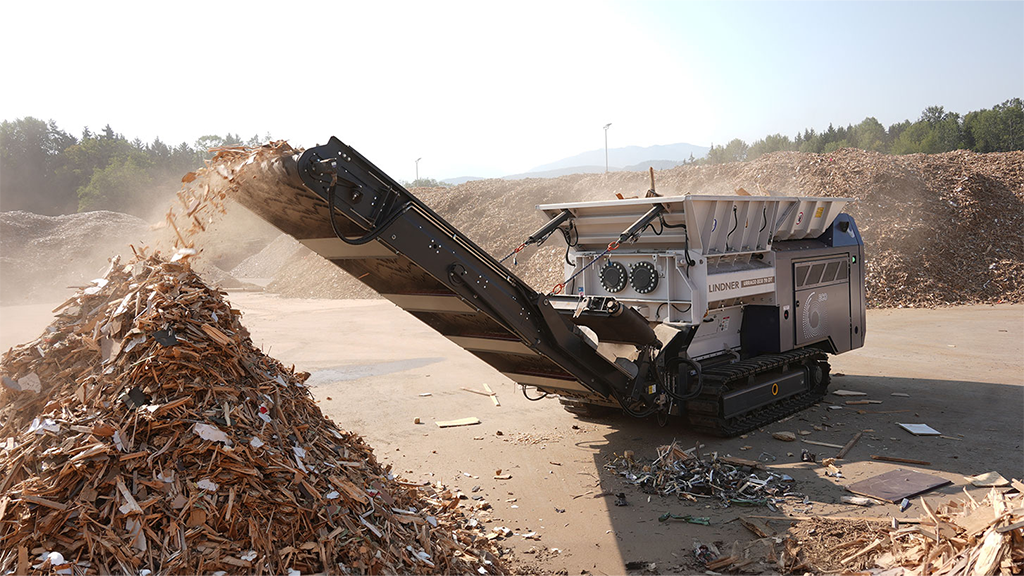 Lindner launches a new lighter-duty Urraco shredder model with flexible components
