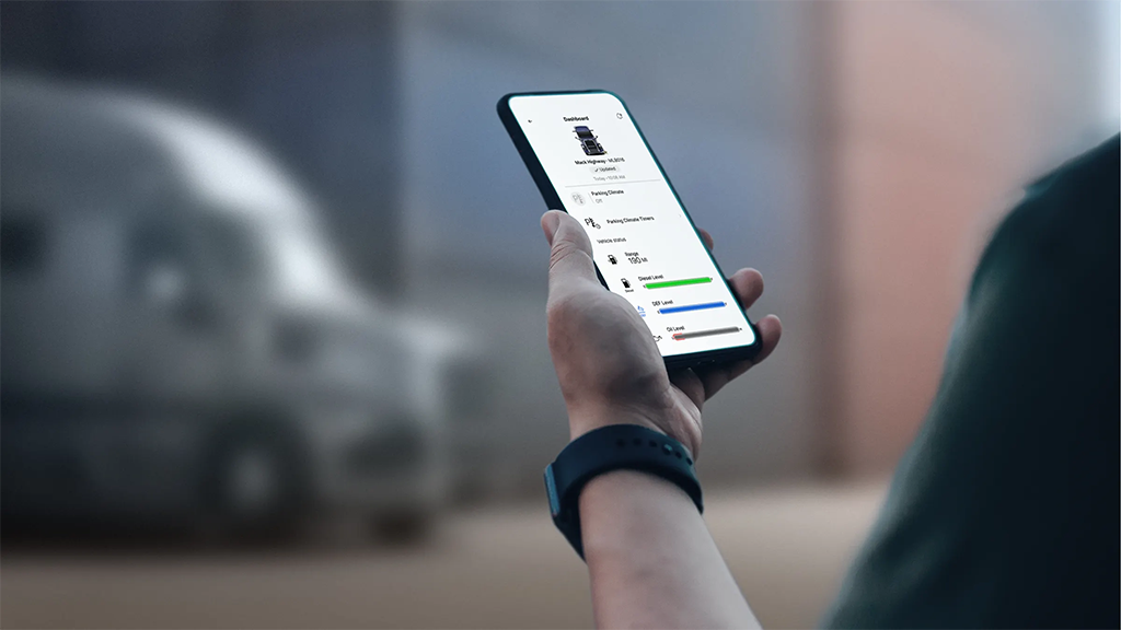 VIDEO: New integration on MyMack app lets drivers easily access virtual driver’s manual VIDEO: New integration on MyMack app lets drivers easily access virtual driver’s manual