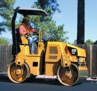 Field-proven features on utility compactors