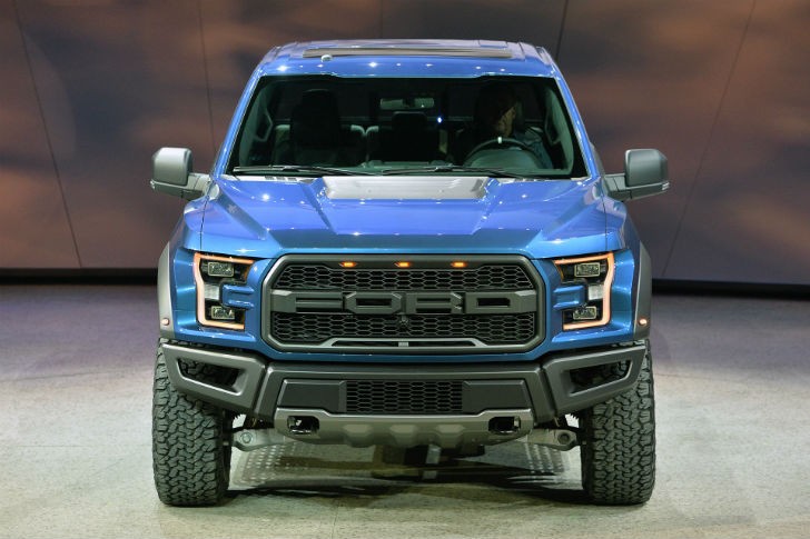 First Raptor Looking for Ultimate Off-Road Performance - Ford Shows Off the F-150 Raptor