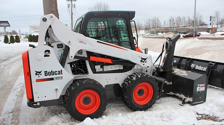 Bobcat Company S590 Skid-Steer Loaders | Heavy Equipment Guide