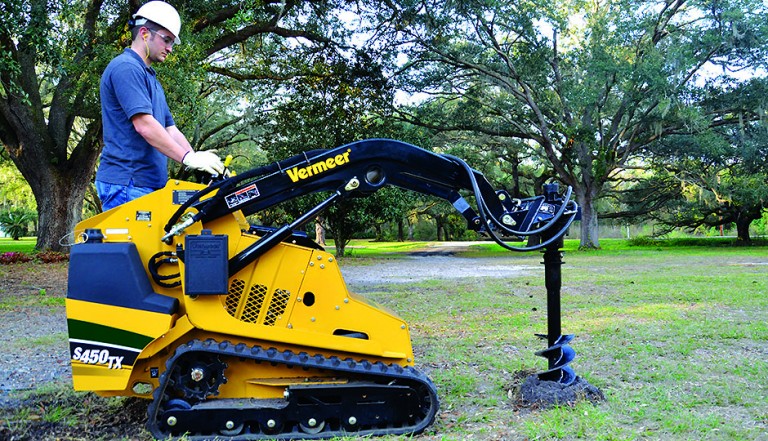 Vermeer S450TX Mini Compact Track Loaders | Heavy Equipment Guide