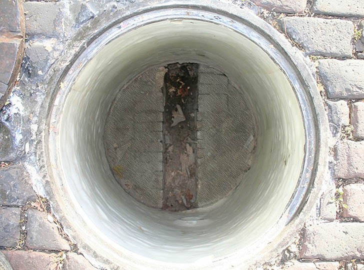 CIPMH™ Manhole Rehabilitation Systems CIPMH™ Manhole Rehabilitation Systems