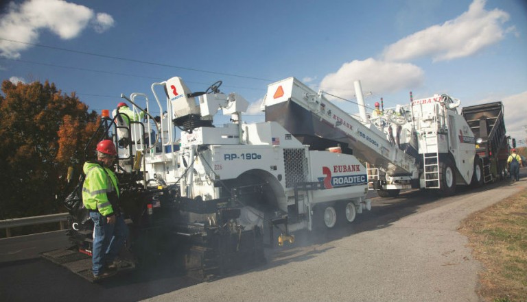 Roadtec Autotracking Seamlessly Links Paving Train, Eliminates ...