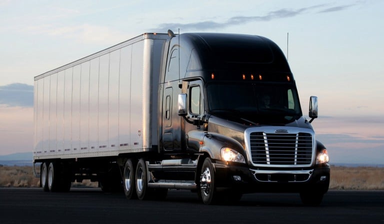 0085/21213_en_4f6a9_7713_freightliner-cascadia-reviews-3.jpg
