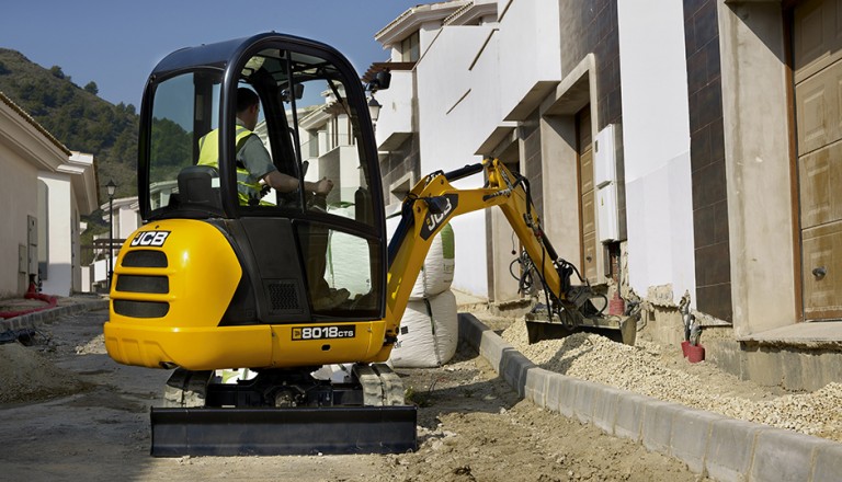 8018 CTS Excavators 8018 CTS Excavators