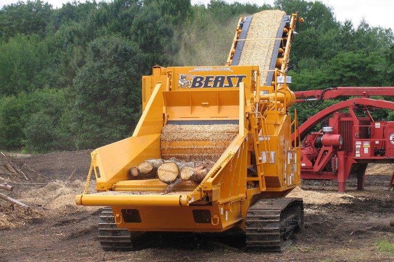 The Beast® Model 2680XP Track Horizontal Grinders The Beast® Model 2680XP Track Horizontal Grinders