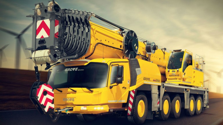 manitowoc-unveiled-class-leading-grove-gmk5150l-taxi-cranes-at-bauma