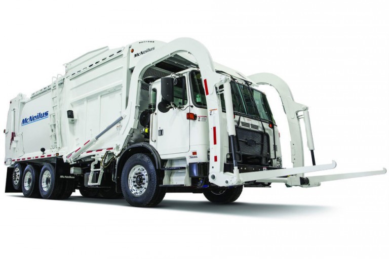 0106/26440_en_94c69_28940_18705-en-ec004-4991-mcneilus-meridian-3q-front-loader-copy.jpg